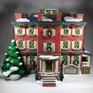NWT Department 56 The Original Snow Village